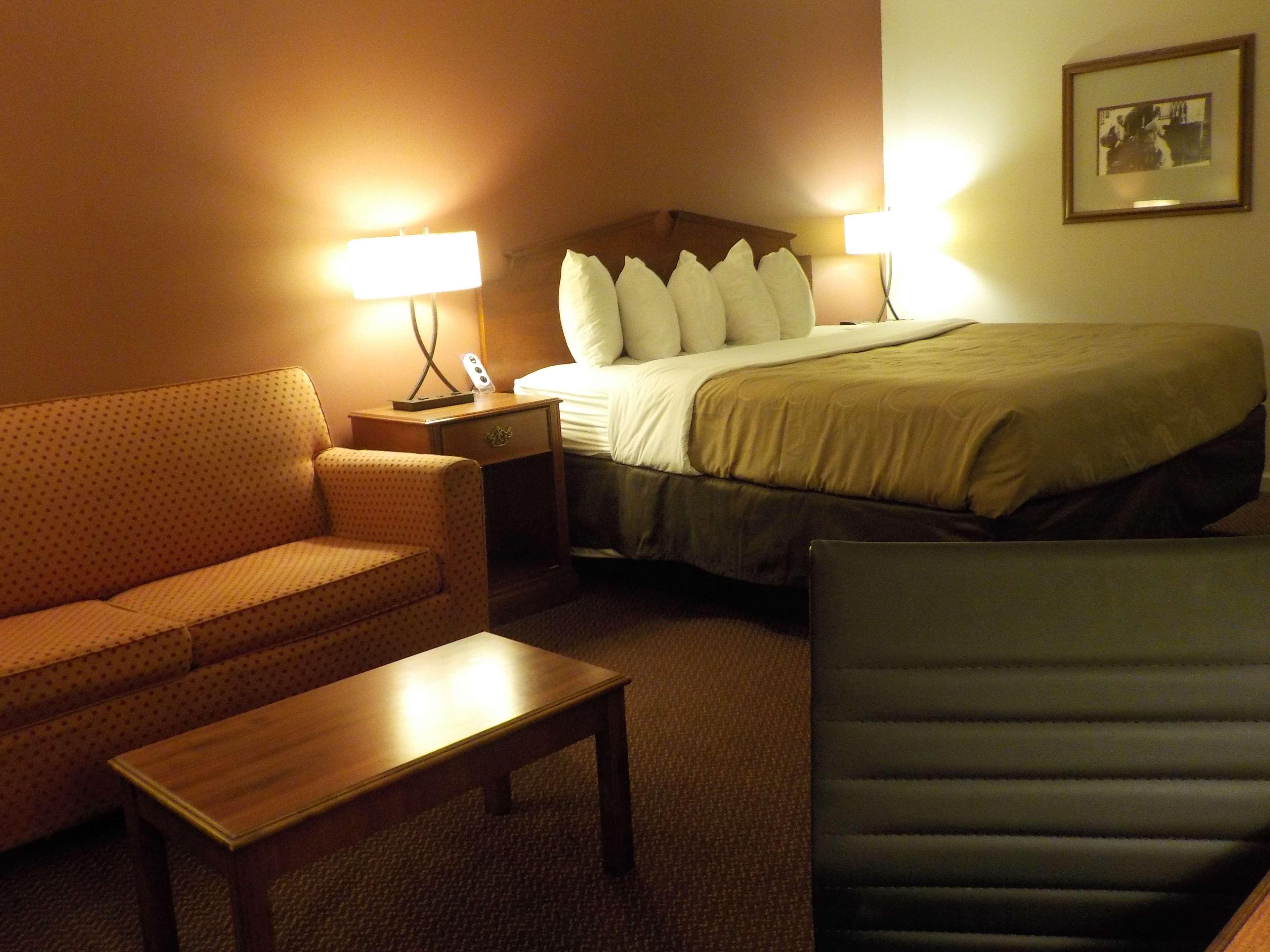 Surestay Plus Hotel By Best Western Обърн Екстериор снимка